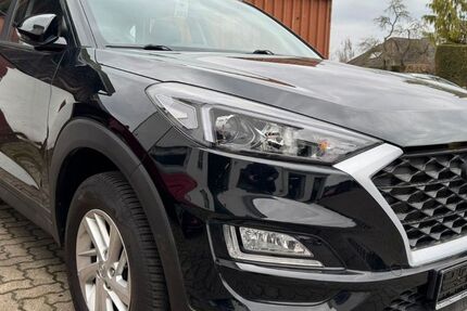 Hyundai TUCSON 68.580 km 17.490 &euro; Schwarzenbek 21493