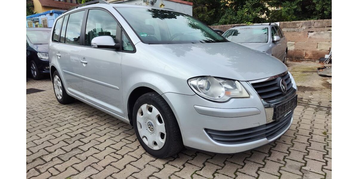 VW Touran 285.984 km 2.250 &euro; Nürnberg 90431