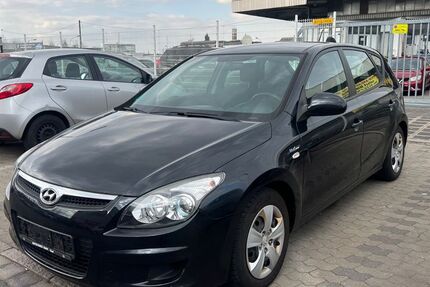 Hyundai i30 203.455 km 899 &euro; Nürnberg 90439