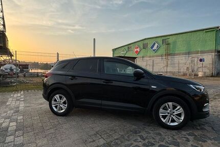 Opel Grandland (X) 114.000 km 13.500 &euro; Flensburg 24944