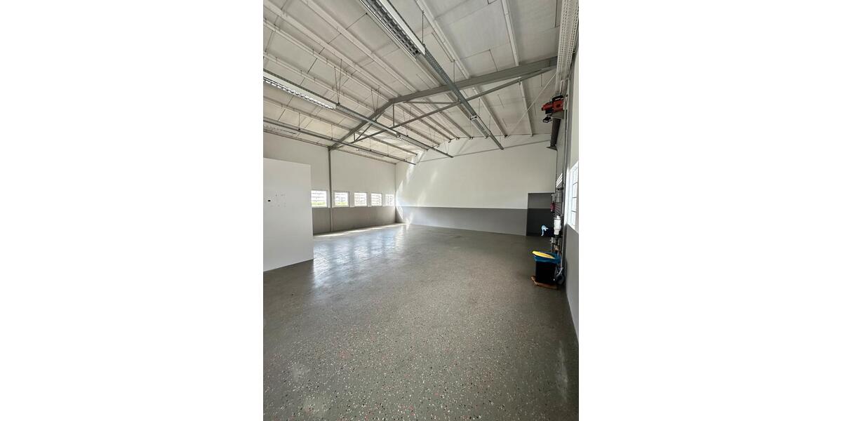 Gewerbeobjekt Gummersbach Berstig Süd - 1.000&euro; | Angebot:25956896