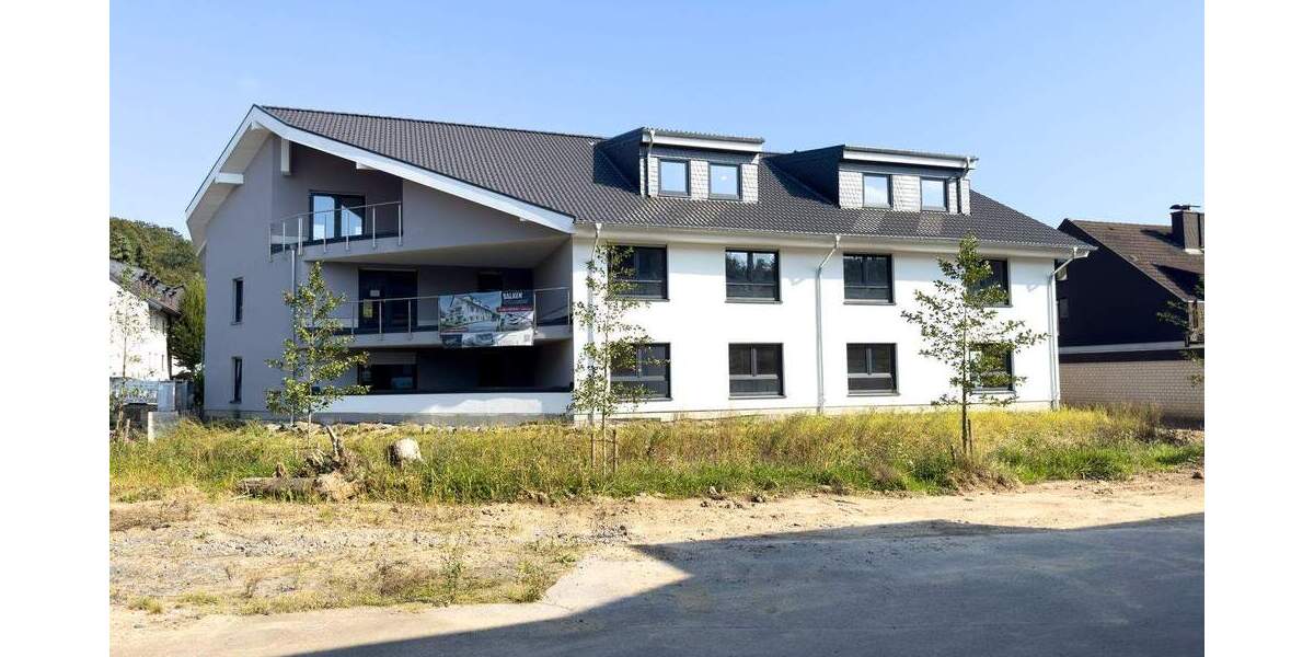 *Gemütlich und attraktiv mit Balkon und Stellplatz* 3 zimmer