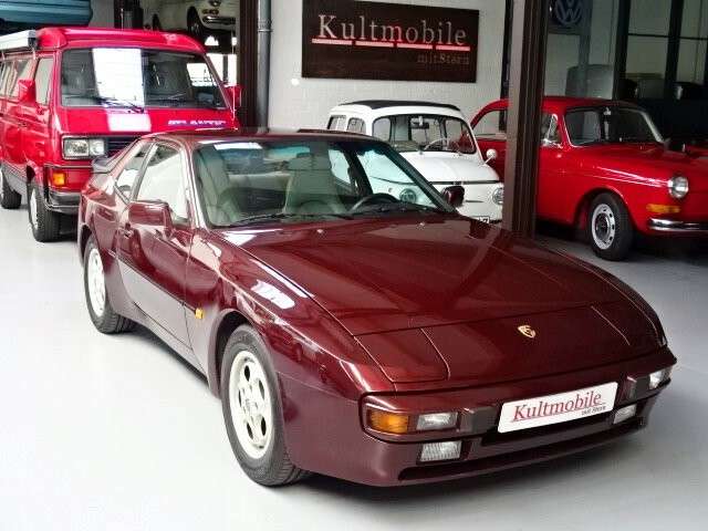 944