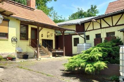 Ruhiggelegenes Einfamilienhaus in Grumbach zu verkaufen