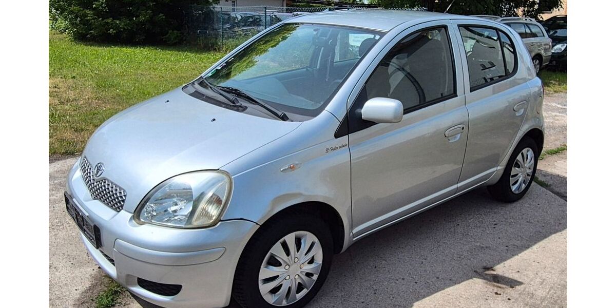 Toyota Yaris 128.500 km 1.599 &euro; Löwenberger Land OT Teschendorf 16775