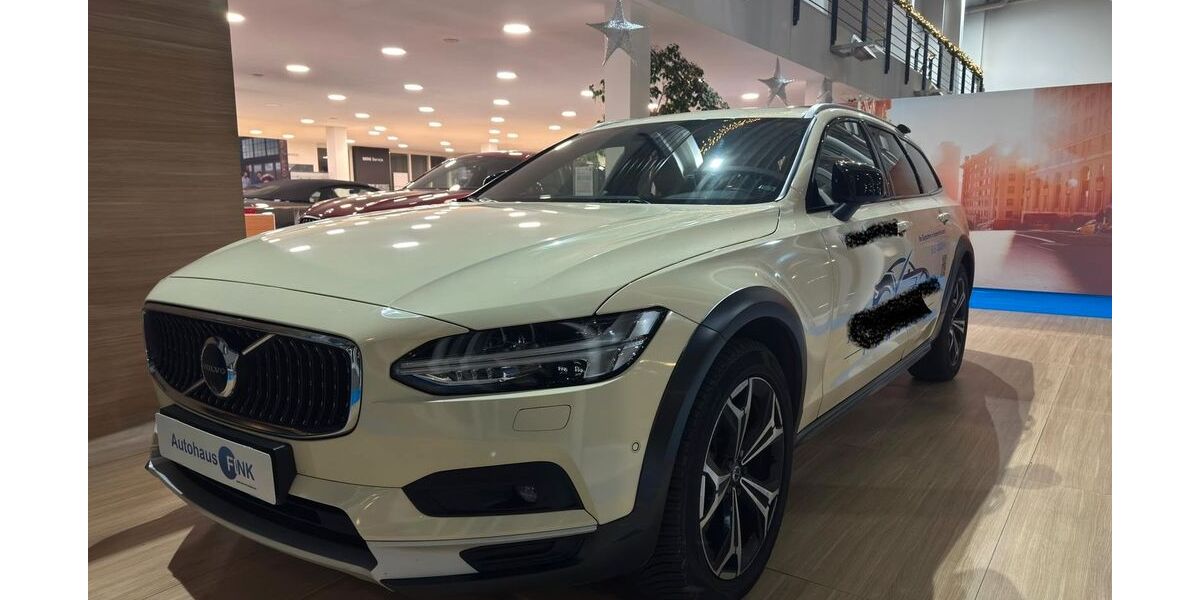 Volvo V90 Cross Country 183.269 km 29.900 &euro; Erlangen 91058