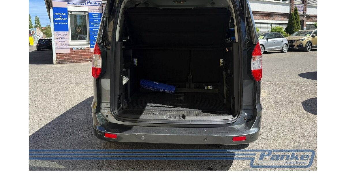 Ford Tourneo Courier Titanium*1-Hand*SHZ*AppLink*USB* 94.810 km 10.600 &euro; Berlin 13187