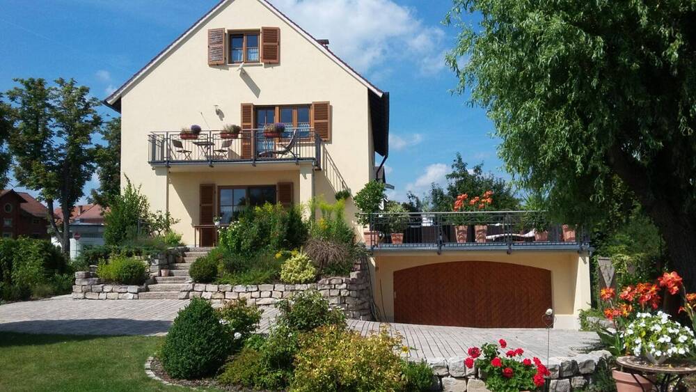 Mehrfamilienhaus, Wohnhaus Adelsdorf - 7 Zimmer, 176 m&sup2;, 611.000&euro; | Angebot:26807099