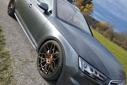 Audi A4 54.000 km 27.900 &euro; Oberhausen 82386