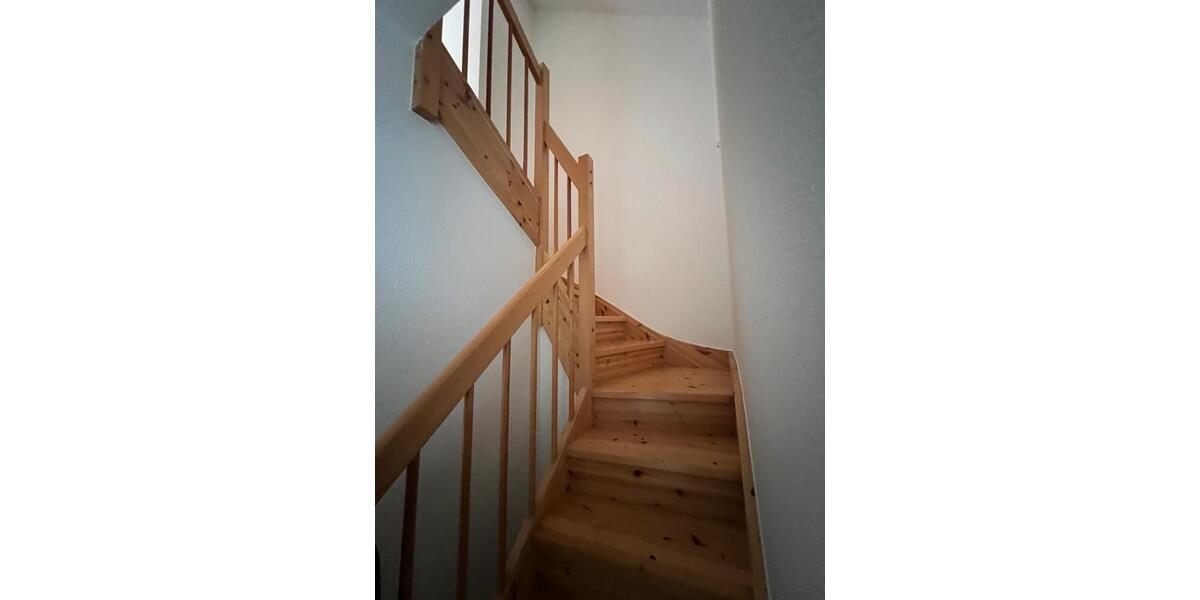 Dachgeschoßwohnung Chemnitz Kapellenberg - 2 Zimmer, 60 m&sup2;, 75.000&euro; | Angebot:25047565