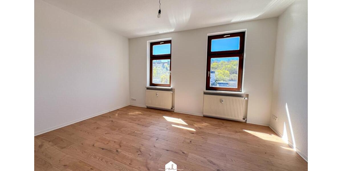 Dachgeschoßwohnung Greiz - 4 Zimmer, 83 m&sup2;, 495&euro; | Angebot:26476621