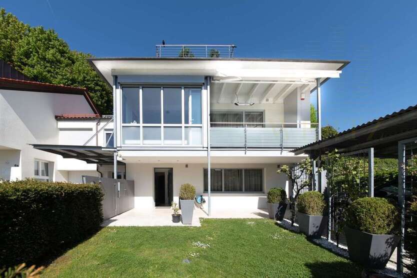 Haus zum Kaufen in Lindau Hoyren 1.245.000 € 198 m²