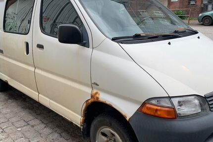 Toyota Hiace 250.000 km 3.799 &euro; Hamburg 20097