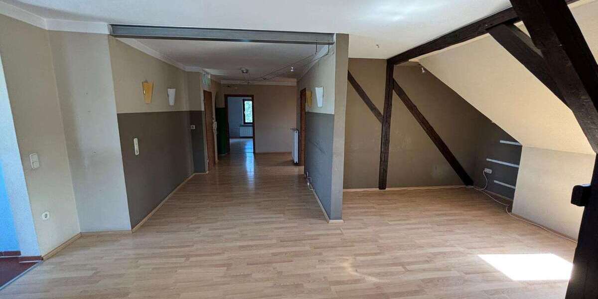 Etagenwohnung Augsburg Pfersee - 4 Zimmer, 108 m&sup2;, 1.250&euro; | Angebot:26713963