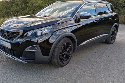 Peugeot 5008 150.000 km 19.900 € Löhnberg 35792