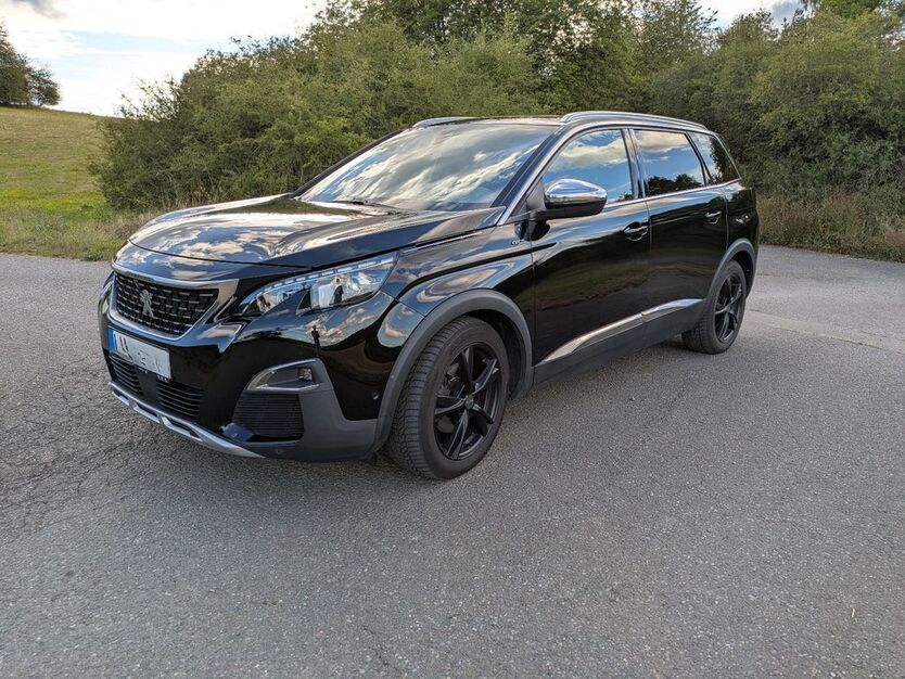 Peugeot 5008 150.000 km 19.900 € Löhnberg 35792
