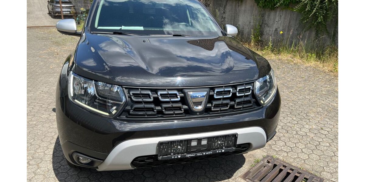 Dacia Duster 91.100 km 11.870 &euro; Halver 58553