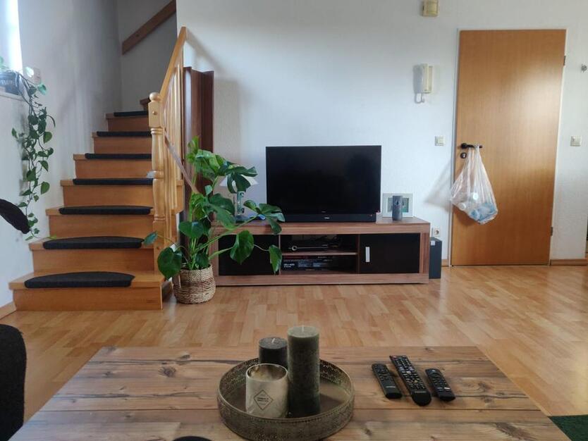 Geräumiges, preiswertes und gepflegtes 9-Zimmer-Mehrfamilienhaus