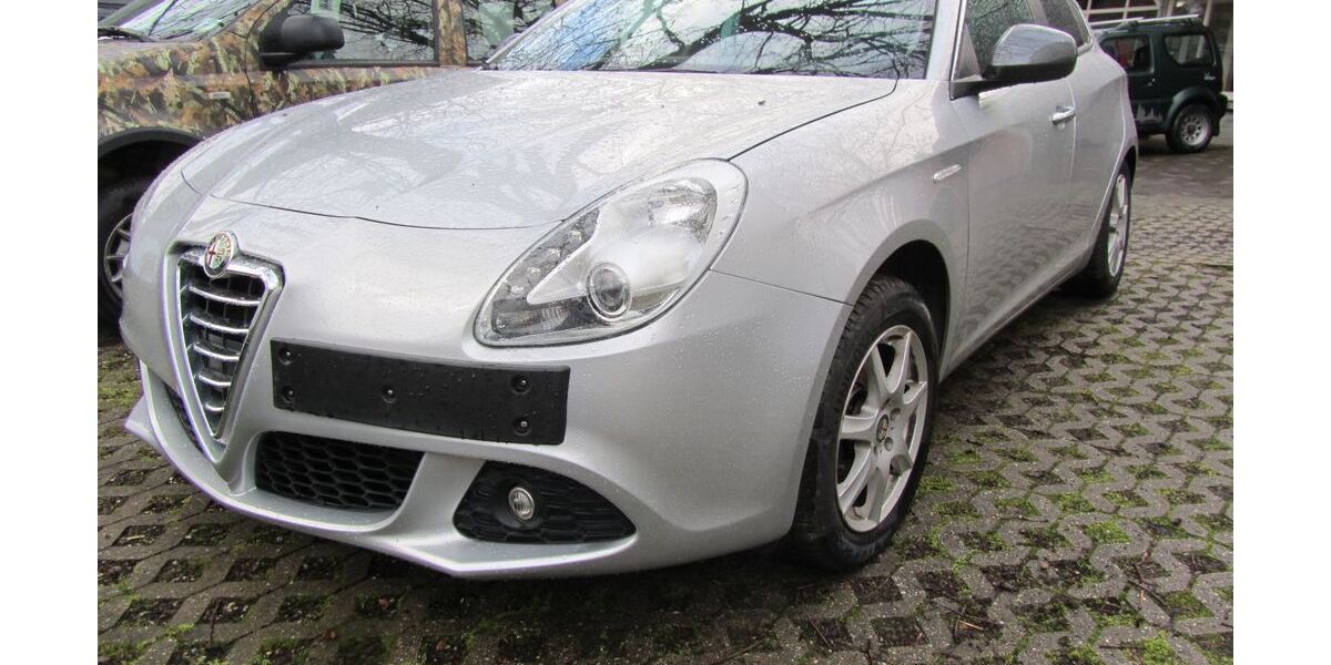 Alfa Romeo Giulietta 103.930 km 5.500 &euro; Kasel 54317