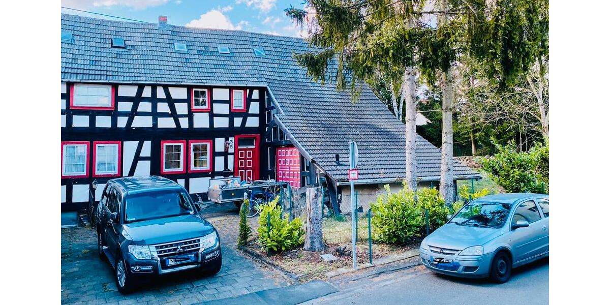 Einfamilienhaus Erpel - 8 Zimmer, 180 m&sup2;, 98.000&euro; | Angebot:26212689