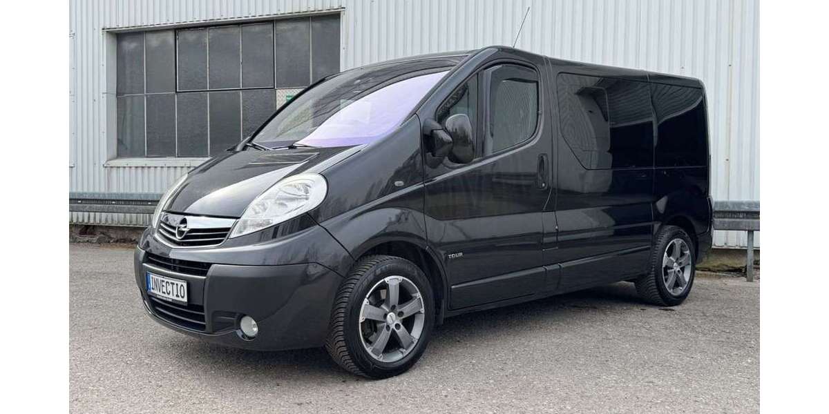 Opel Vivaro 192.000 km 10.950 &euro; Puchheim-Bahnhof (bei München) 82178