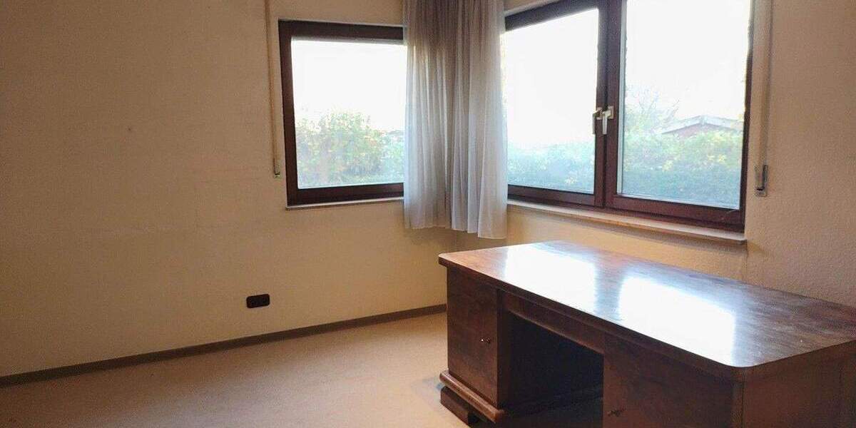 Reihenmittelhaus Bonn Muffendorf - 7 Zimmer, 222 m&sup2;, 665.000&euro; | Angebot:25747696