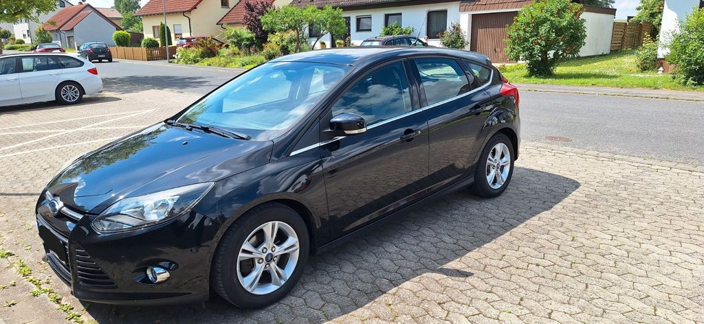 Ford Focus 143.000 km 4.300 € Bergrheinfeld 97493