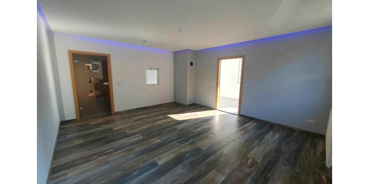 Etagenwohnung Pößneck - 5 Zimmer, 110 m&sup2;, 700&euro; | Angebot:26549030