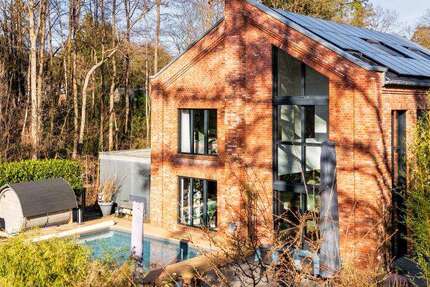 Haus Wedel - 6 Zimmer, 195 m&sup2;, 4.250&euro; | Angebot:25921768