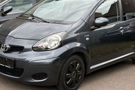 Toyota Aygo (X) 89.900 km 4.300 &euro; Saarbrücken - Burbach 66115