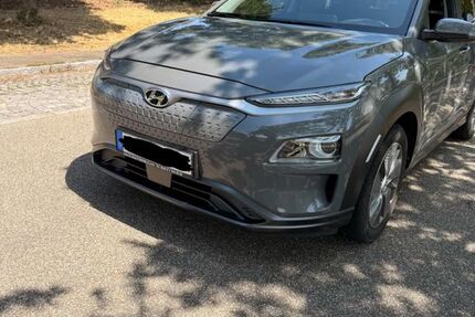 Hyundai KONA Elektro 65.000 km 15.400 &euro; Wilhermsdorf 91452