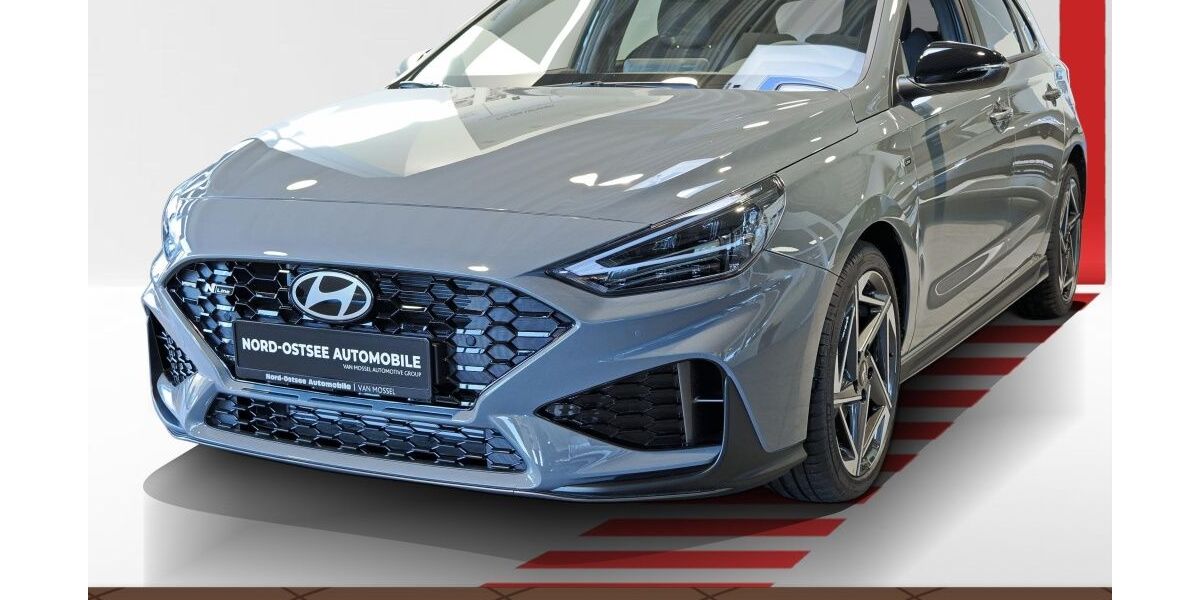 Hyundai i30 4.500 km 26.790 &euro; Husum 25813