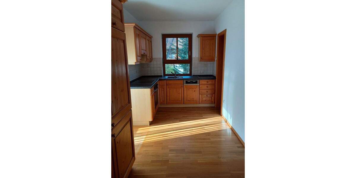 Mehrfamilienhaus, Wohnhaus Dingolfing - 6 Zimmer, 240 m&sup2;, 930.000&euro; | Angebot:25716935