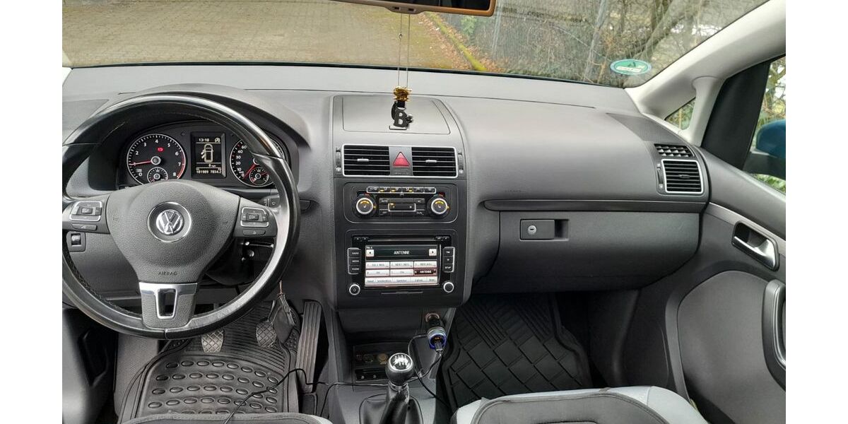VW Touran 190.000 km 5.800 &euro; Celle 29221