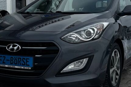 Hyundai i30 159.073 km 6.900 &euro; Burg 39288