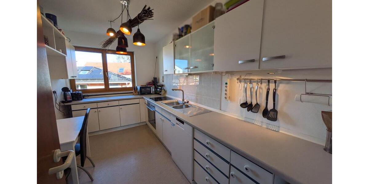 Helle 2 Zimmer Wohnung, zentral und ruhig in Krailling 2 zimmer