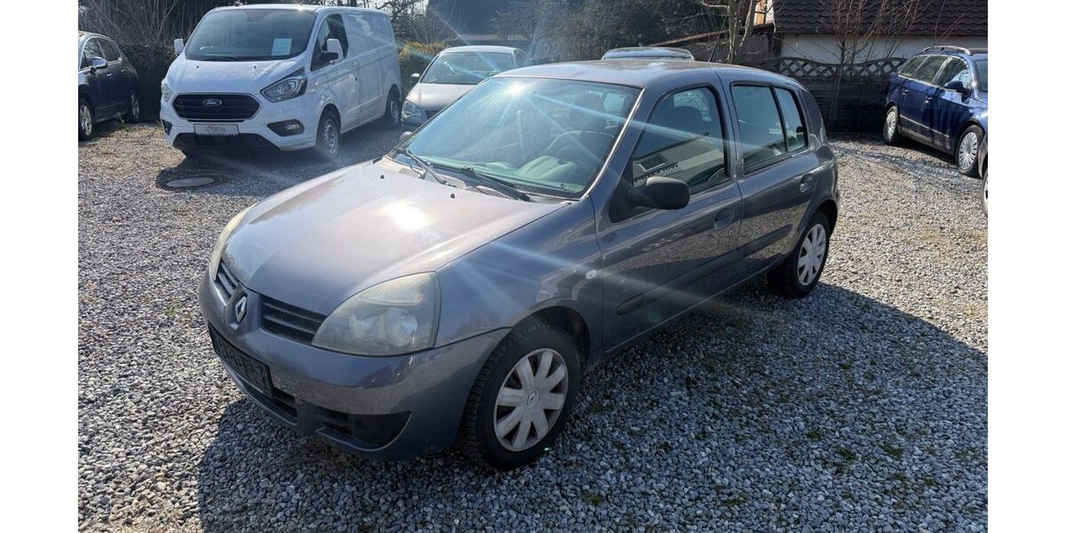 Renault Clio 200.000 km 999 &euro; Altdorf / Landshut 84032