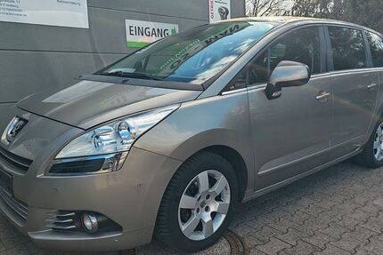 Peugeot 5008 241.486 km 3.890 &euro; Friedberg 61169
