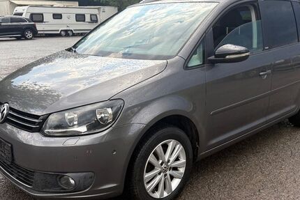 VW Touran 281.000 km 5.000 &euro; Knetzgau 97478