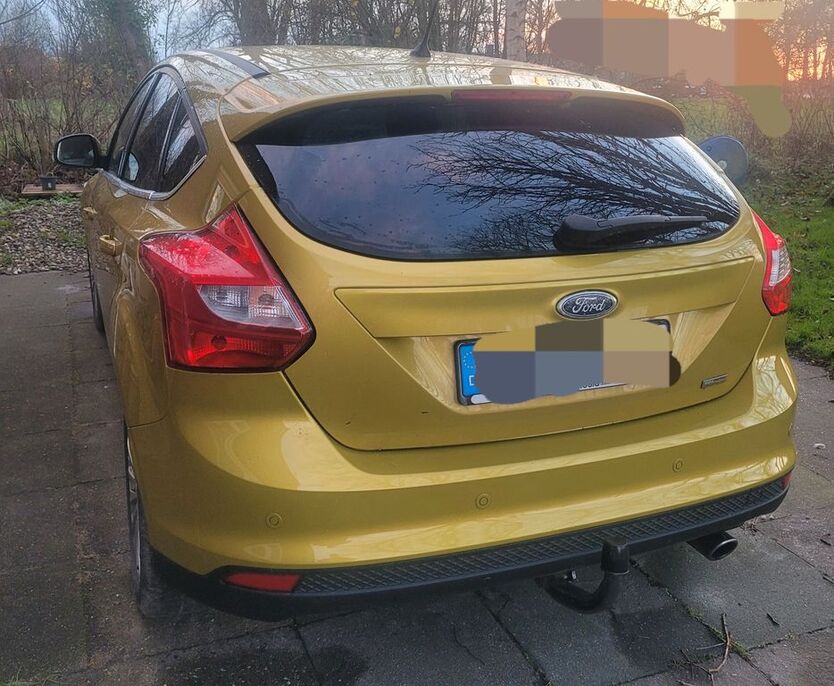 Ford Focus 79.815 km 5.950 € Esens 26427