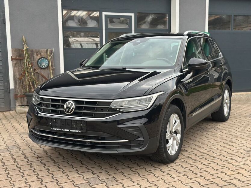 VW Tiguan 82.700 km 26.990 € Ahorntal 95491