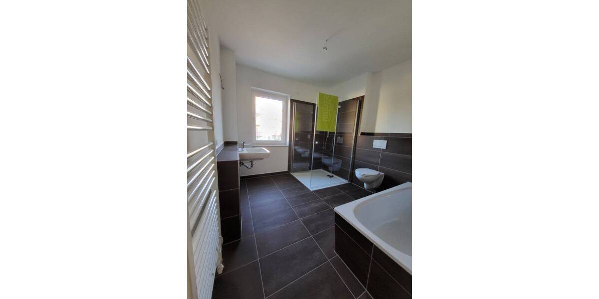 Etagenwohnung Halle (Saale) Landrain - 2 Zimmer, 67 m&sup2;, 873&euro; | Angebot:26841969