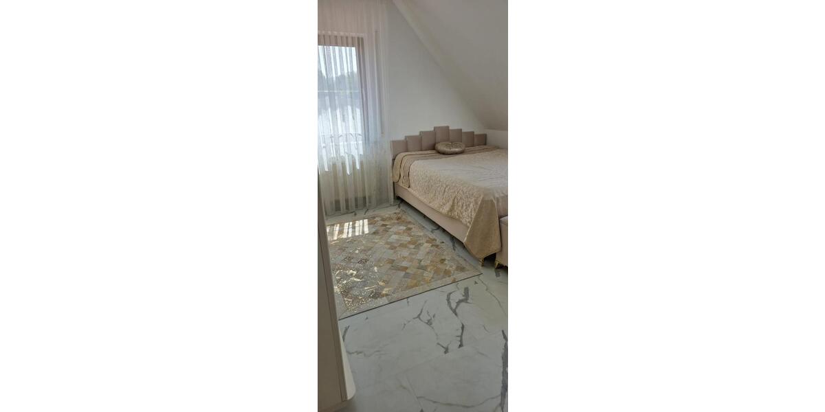 Einfamilienhaus Saalfeld (Saale) - 4 Zimmer, 197 m&sup2;, 380.000&euro; | Angebot:26577669