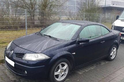 Renault Megane 189.000 km 2.700 &euro; Rüsselsheim am Main 65428