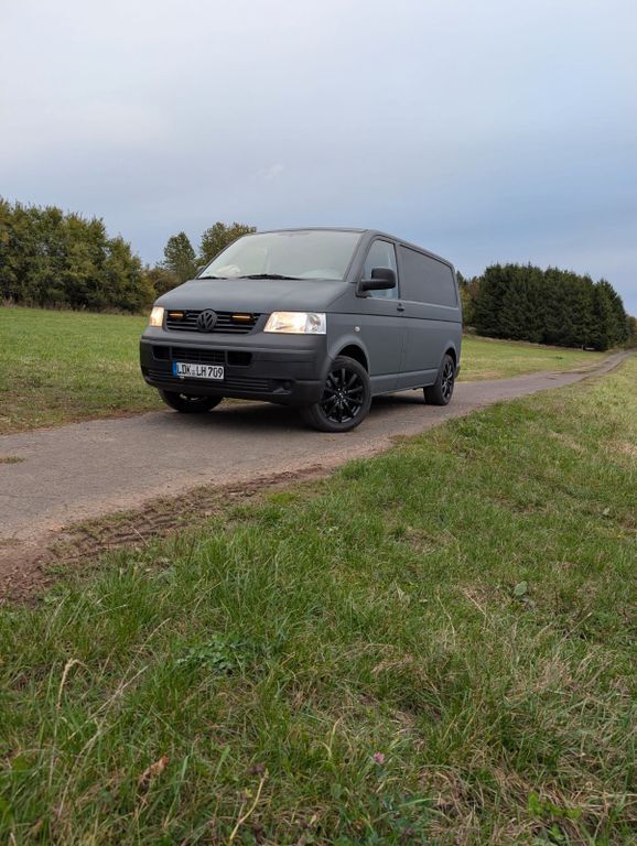 VW T5 Transporter 221.000 km 9.000 € Driedorf 35759