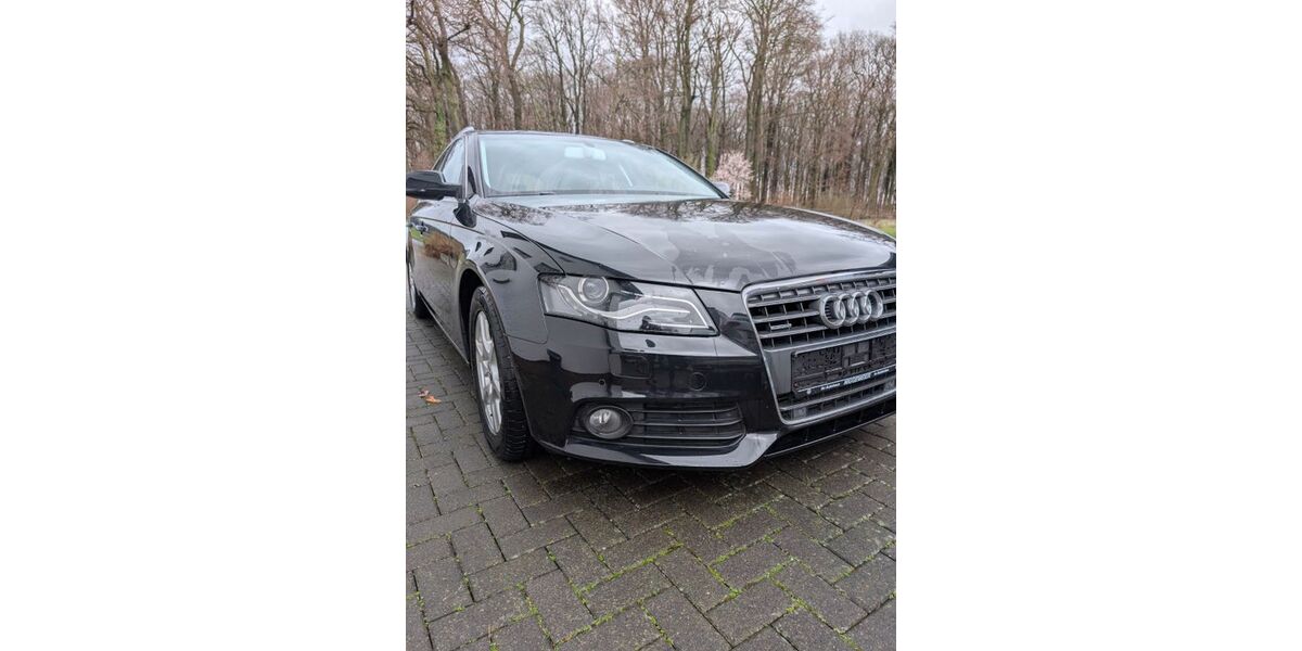 Audi A4 108.500 km 14.400 &euro; Rüthen 59602