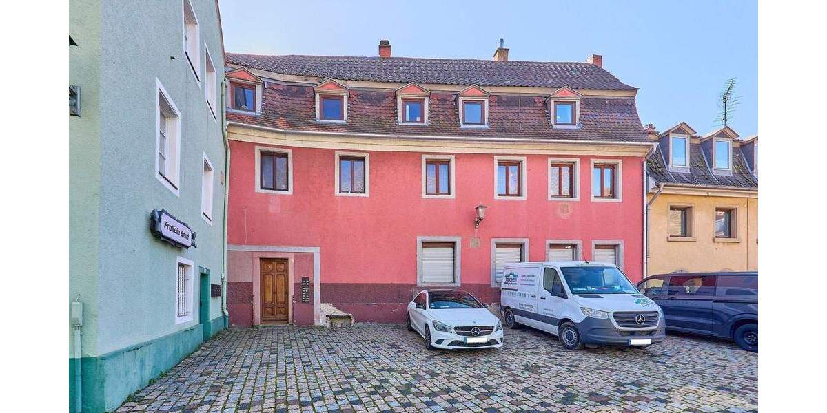 Denkmalgeschütztes 7-Parteienhaus - Kapitalanlage mit klar definiertem Sanierungspotenzial - Mehrfamilienhaus, Wohnhaus Heidelberg Altstadt | Angebot:25851529
