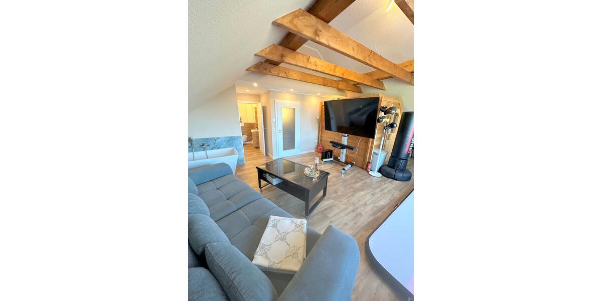 Doppelhaushälfte Emden - 6 Zimmer, 239 m&sup2;, 2.350&euro; | Angebot:26249360