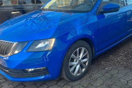 Skoda Octavia 330.000 km 5.900 &euro; Hannover 30159
