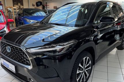 Toyota Corolla Cross 24.200 km 31.890 &euro; Paderborn 33104